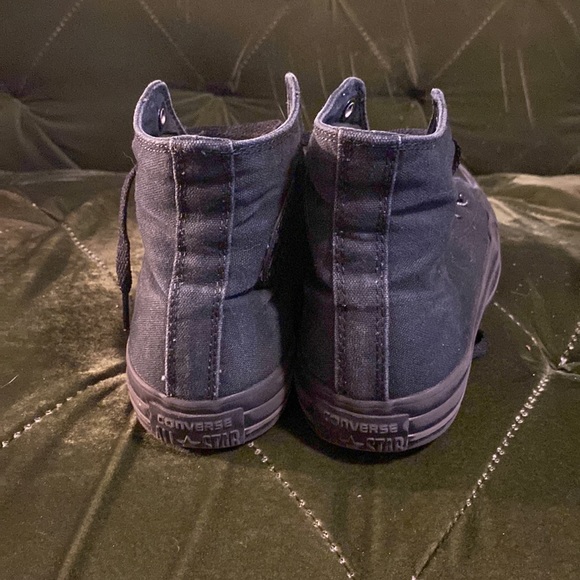 High top black converse - Picture 3 of 7